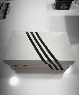 Zapatillas Adidas Samba Kith Classics Blancas