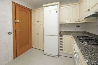 Piso en venta en Santa Eulàlia en Hospitalet de Llobregat, L´