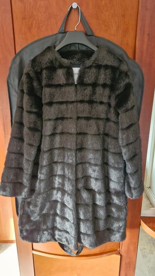 Abrigo pelo artificial Pedro del Hierro