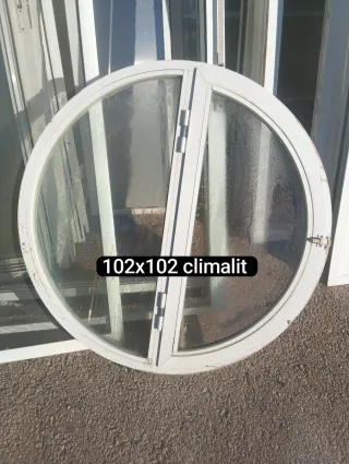 Ventana redonda aluminio 102x102