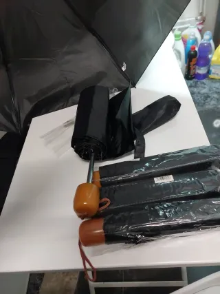 Paraguas plegable negro