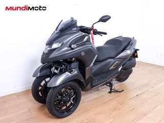 YAMAHA TRICITY 300