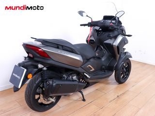 YAMAHA TRICITY 300