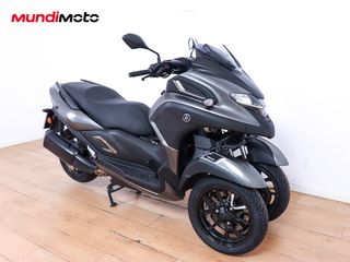 YAMAHA TRICITY 300