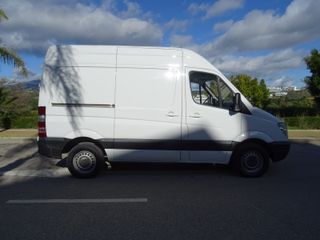 Mercedes-Benz Sprinter 2011
