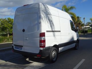 Mercedes-Benz Sprinter 2011