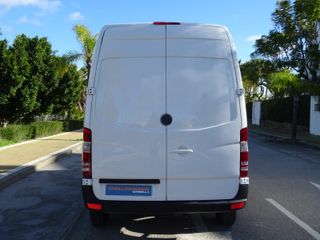 Mercedes-Benz Sprinter 2011