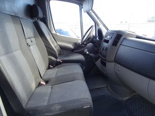 Mercedes-Benz Sprinter 2011