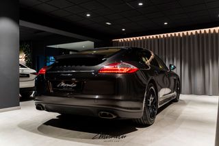 Porsche Panamera Diesel 2011