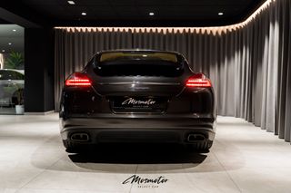 Porsche Panamera Diesel 2011