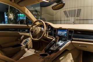 Porsche Panamera Diesel 2011