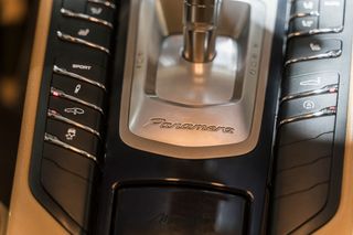 Porsche Panamera Diesel 2011