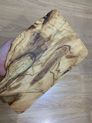 Tabla de cortar artesanal de madera de olivo