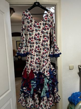 Traje Flamenca Flores Exclusivo