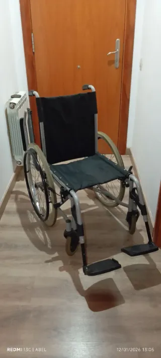 Silla de ruedas plegable