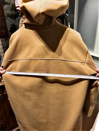 Trenca mujer color “caramelo” o camel,  de Primark