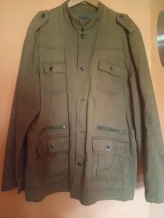 Chaqueta hombre verde militar