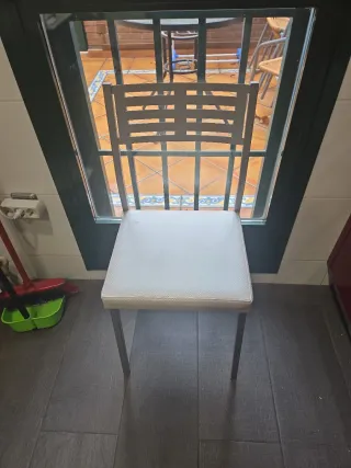 Sillas tapizadas tela y metal