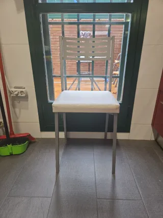 Sillas tapizadas tela y metal