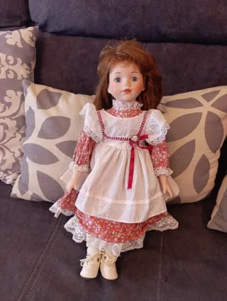 Muñeca Porcelana The Classique Collection