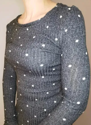 Vestido lunares. Con etiqueta. Costó 26€