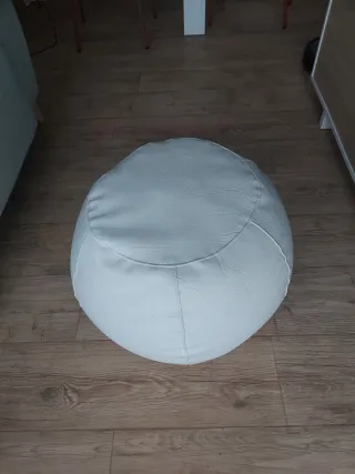 Puf blanco piel sintética hogar