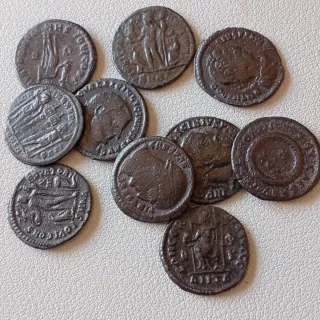 ≡ Espectacular Lote 10 monedas romanas antiguas