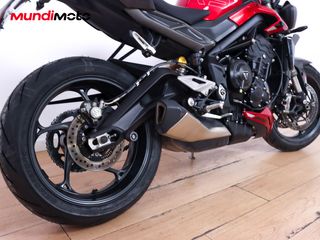 TRIUMPH STREET TRIPLE 765 RS