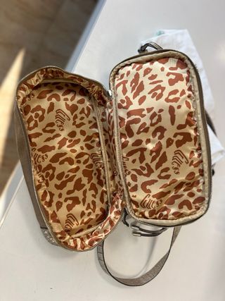 Bolso Guess Beige y Dorado