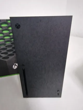 Xbox Series X con 2 mandos