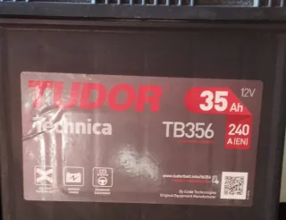 Batería de Coche 35Ah 240A