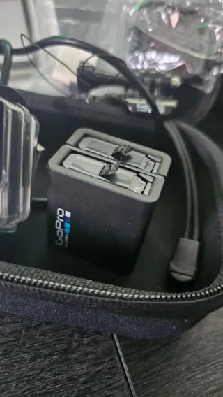 GoPro Hero 4 Silver + Accessori