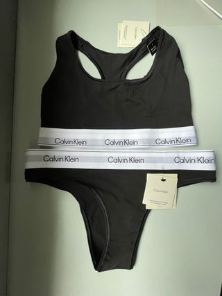 Conjunto Calvin Klein Top y Braga Negro