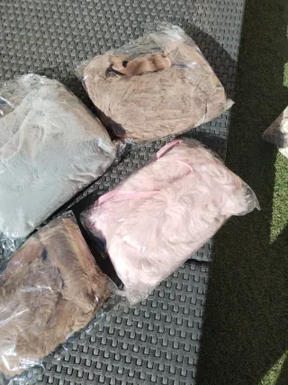 Bolsos de peluche (marrón y rosa)