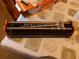 Cortador de azulejos Dexter