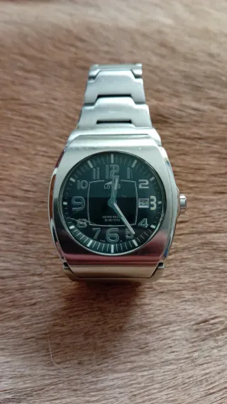 Reloj Lotus Negro y Plateado