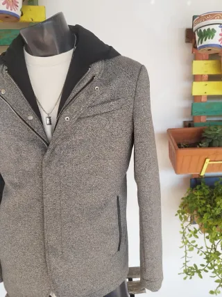 Chaqueta Zara gris jaspeado Talla M