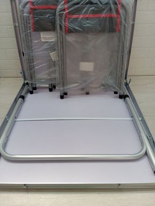 Mesa plegable AKTIVE + 4 taburetes