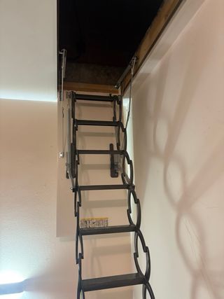 Escalera para trampilla