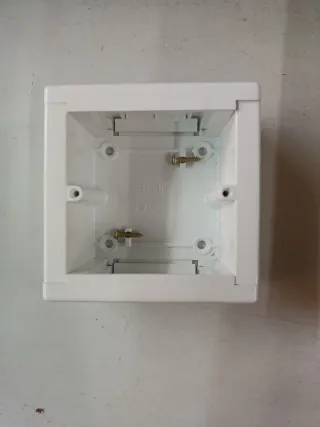 Lote Quintela: Marcos y Cajas Eléctricas