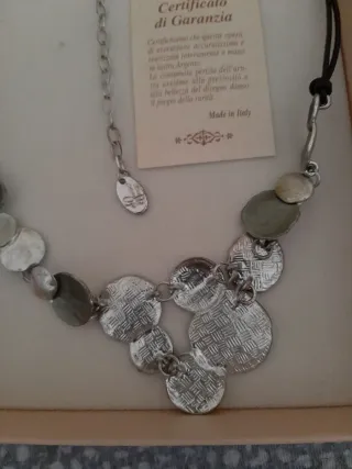 Collana con pietre verdi e argento