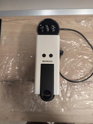 Cafetera Nespresso Krups + BONO 60€