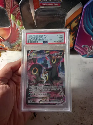 Umbreon VMAX TG23 PSA 9 Astri Lucenti