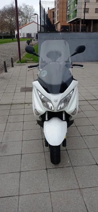 Suzuki Burgman 125