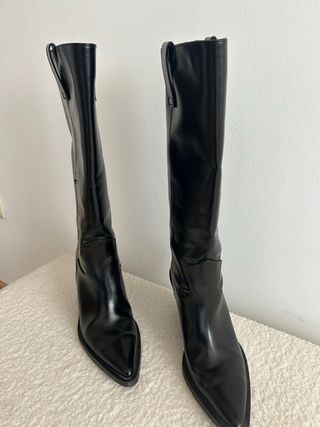 Botas altas negras