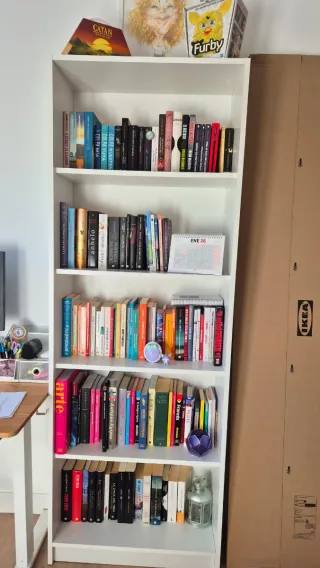 Librería JYSK Blanca