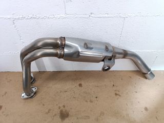 Colectores Honda Hornet 750 con catalizador