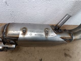 Colectores Honda Hornet 750 con catalizador