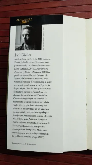 Novela "La desaparición de Stephanie Mailer".