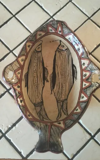 Fuente antigua artesanal